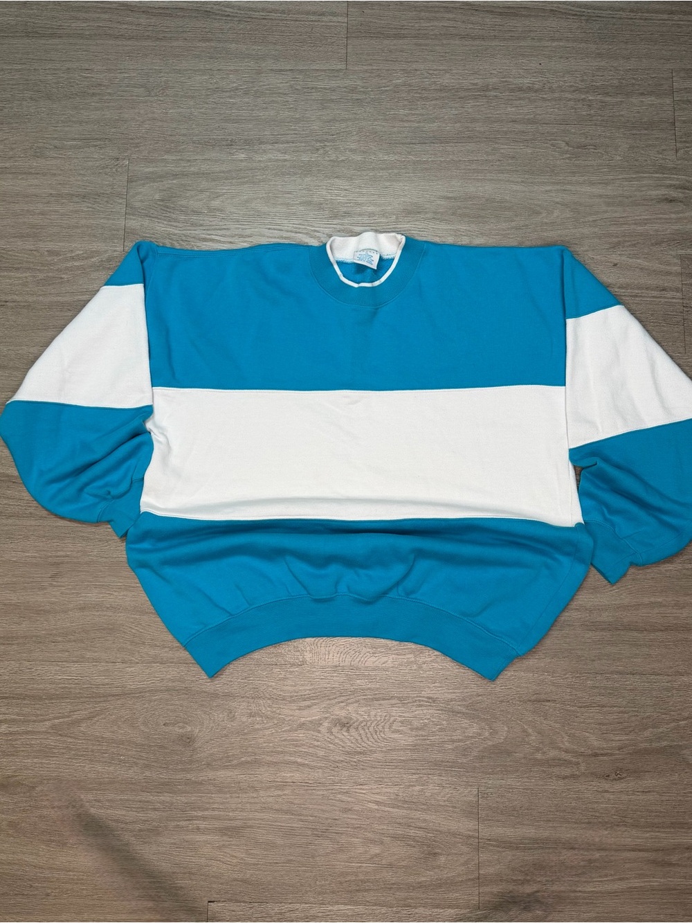 Crazy Vintage 1990s Cheetah Mens Pullover
